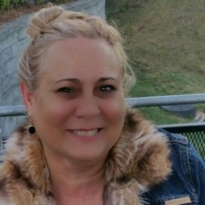 Meet your Posher, Marci